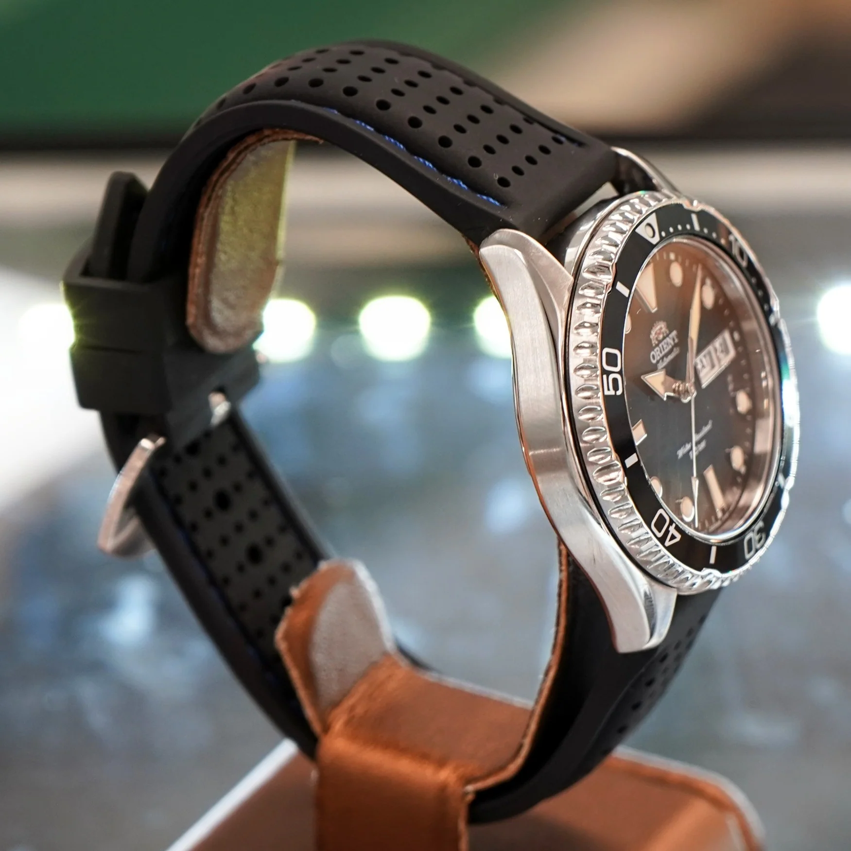 ORIENT Automatic Diver Watch Day/Date ALL ORIGINAL F692-UAV0 - Including Original Bracelet & Double Box - Image 3