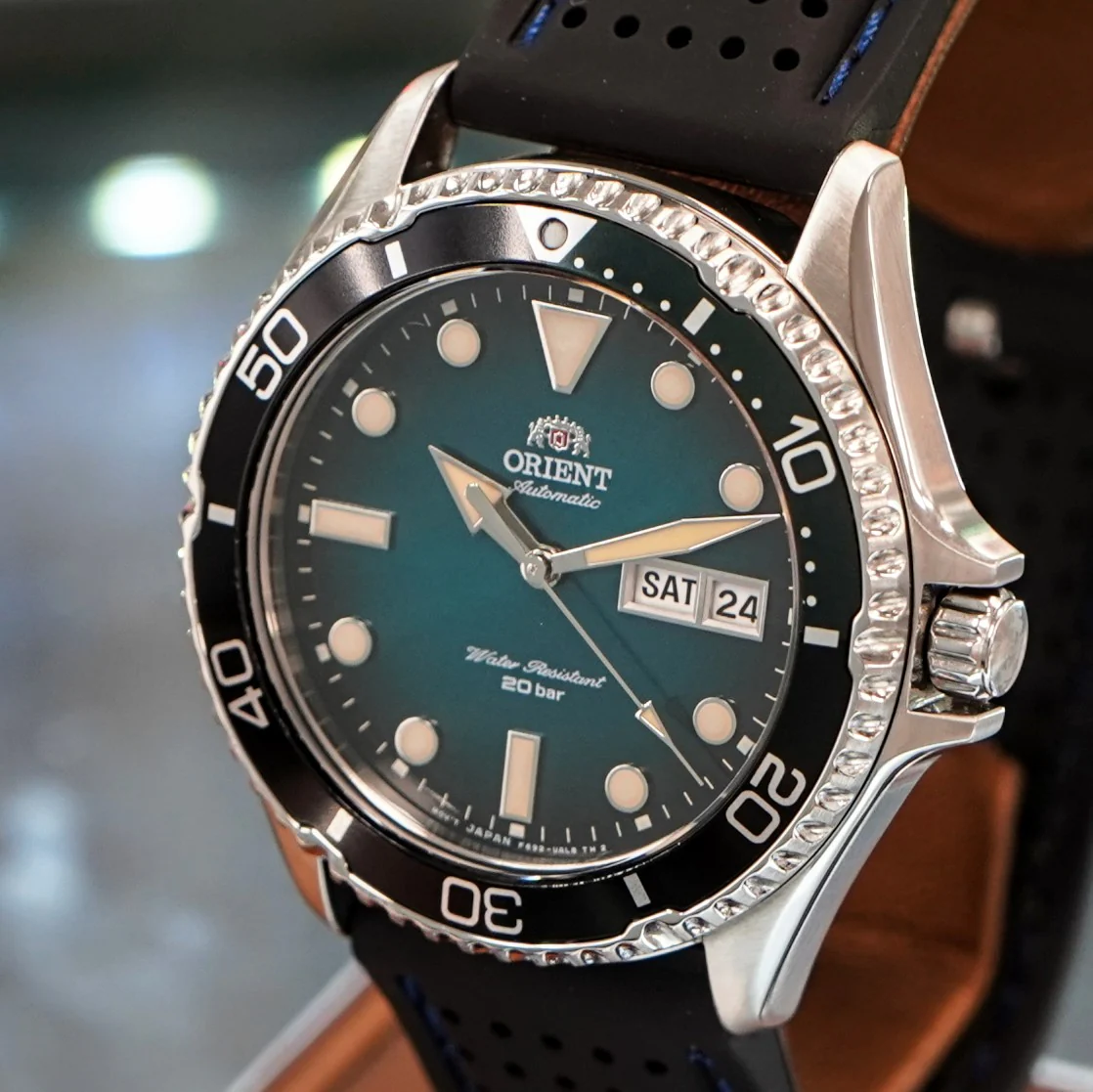 ORIENT Automatic Diver Watch Day/Date ALL ORIGINAL F692-UAV0 - Including Original Bracelet & Double Box - Image 4