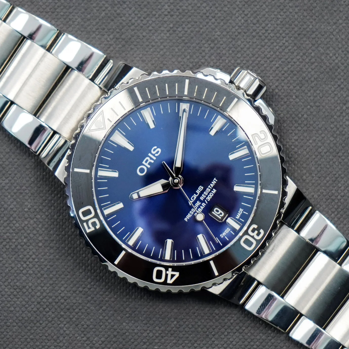 ORIS Aquis Date Watch 733 7730 Dive Automatic Wristwatch S.S. - ALL Original - Double Box & Papers - Image 11