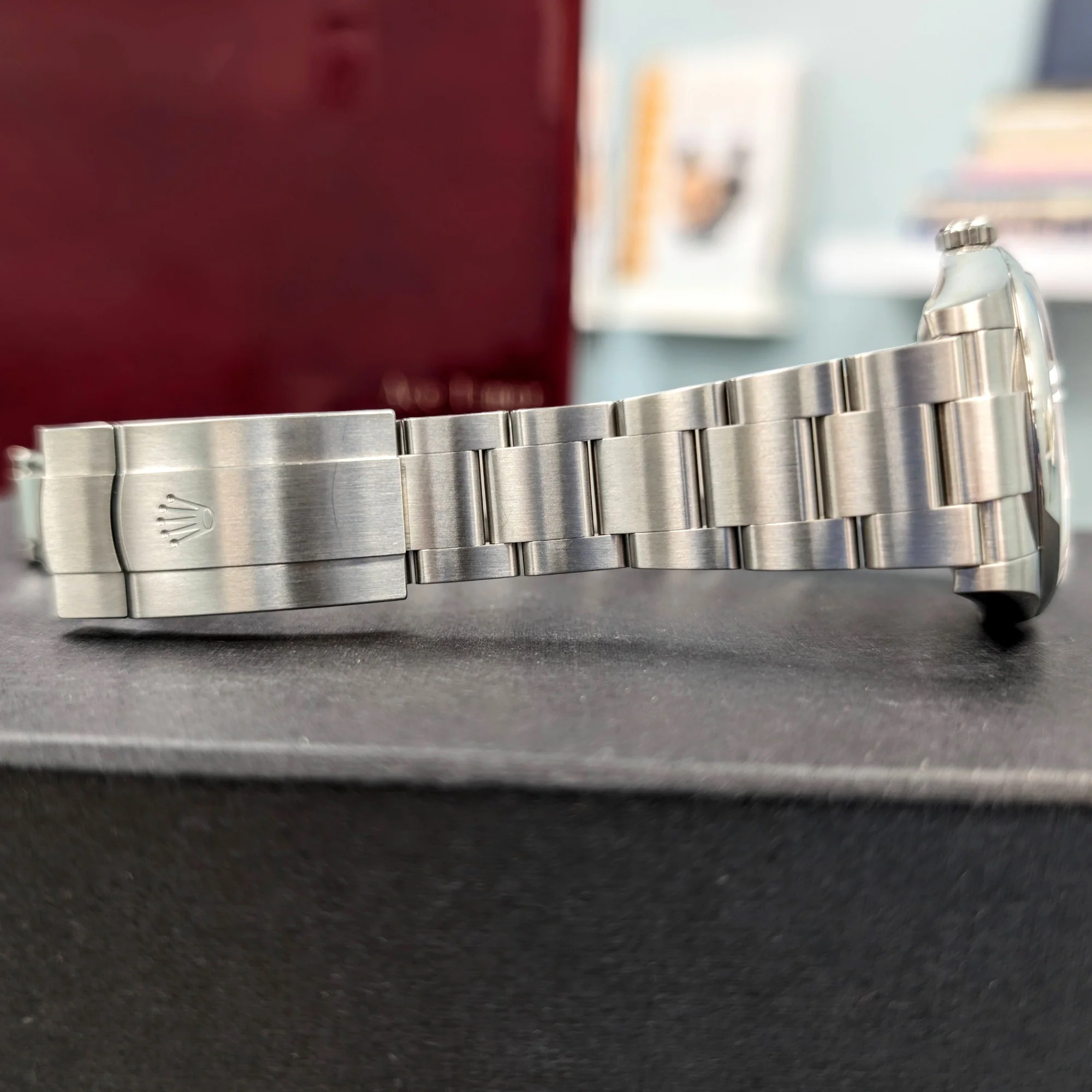 ROLEX Oyster Perpetual 39mm Ref. 114300 Blue Dial Superlative Chronometer Officially Certified Watch - Image 30