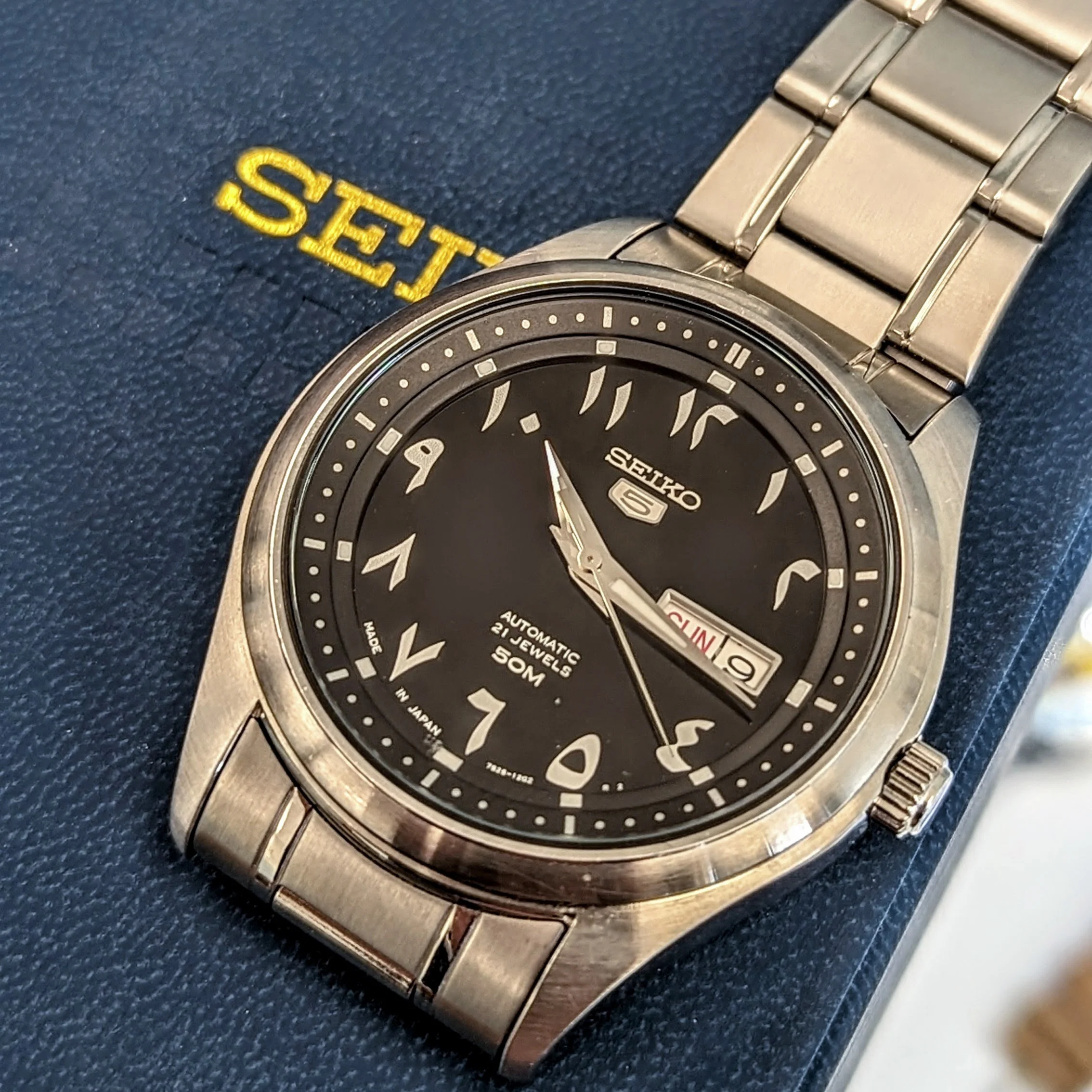 SEIKO 5 Automatic Watch Black Arabic Dial Wristwatch Ref. SNKP21J1 Box & Papers! - Image 15