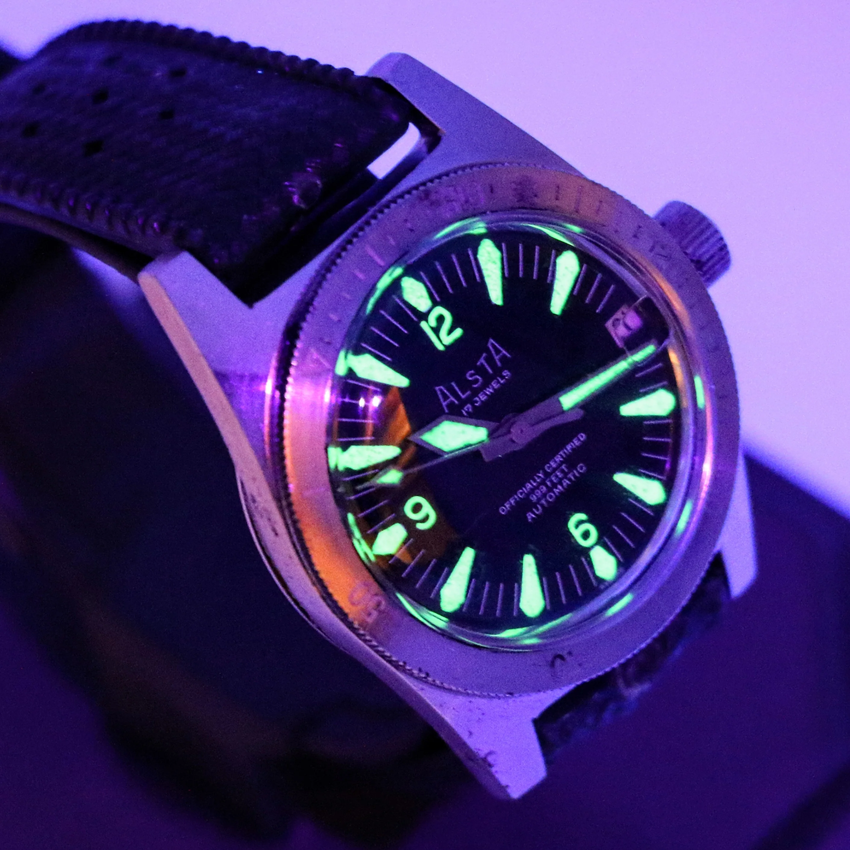 The Original "Jaws" Watch - ALSTA Nautoscaph Dive Automatic Wristwatch 999 Feet - Image 4