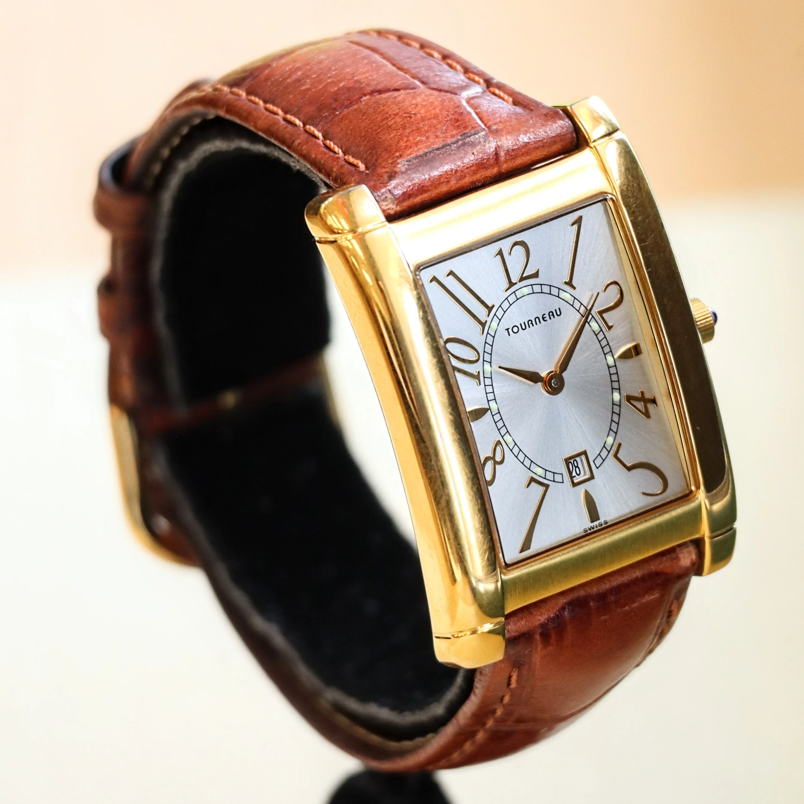 TORNEAU Quartz Watch Date Indicator Swiss Made Wristwatch Tank Case - Image 3