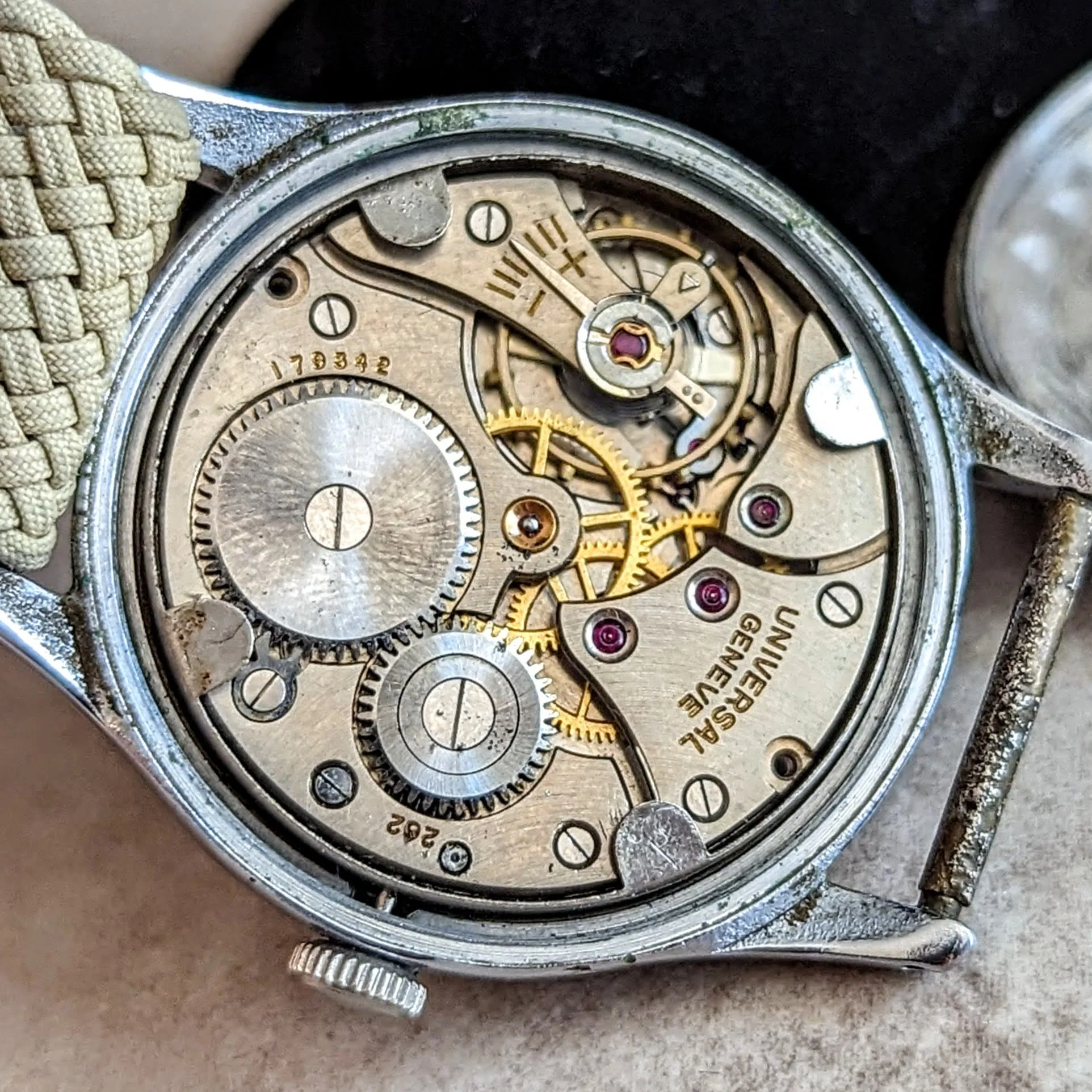UNIVERSAL GENEVE WWII Wristwatch Military Issue 31230 32mm Case Watch - Image 15