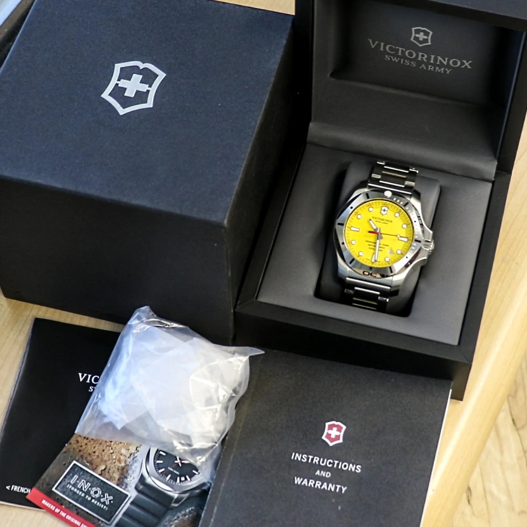 VICTORINOX Inox Professional Diver 200m Watch Ref. 241784 Yellow Dial ALL Original Box & Papers! - Image 12