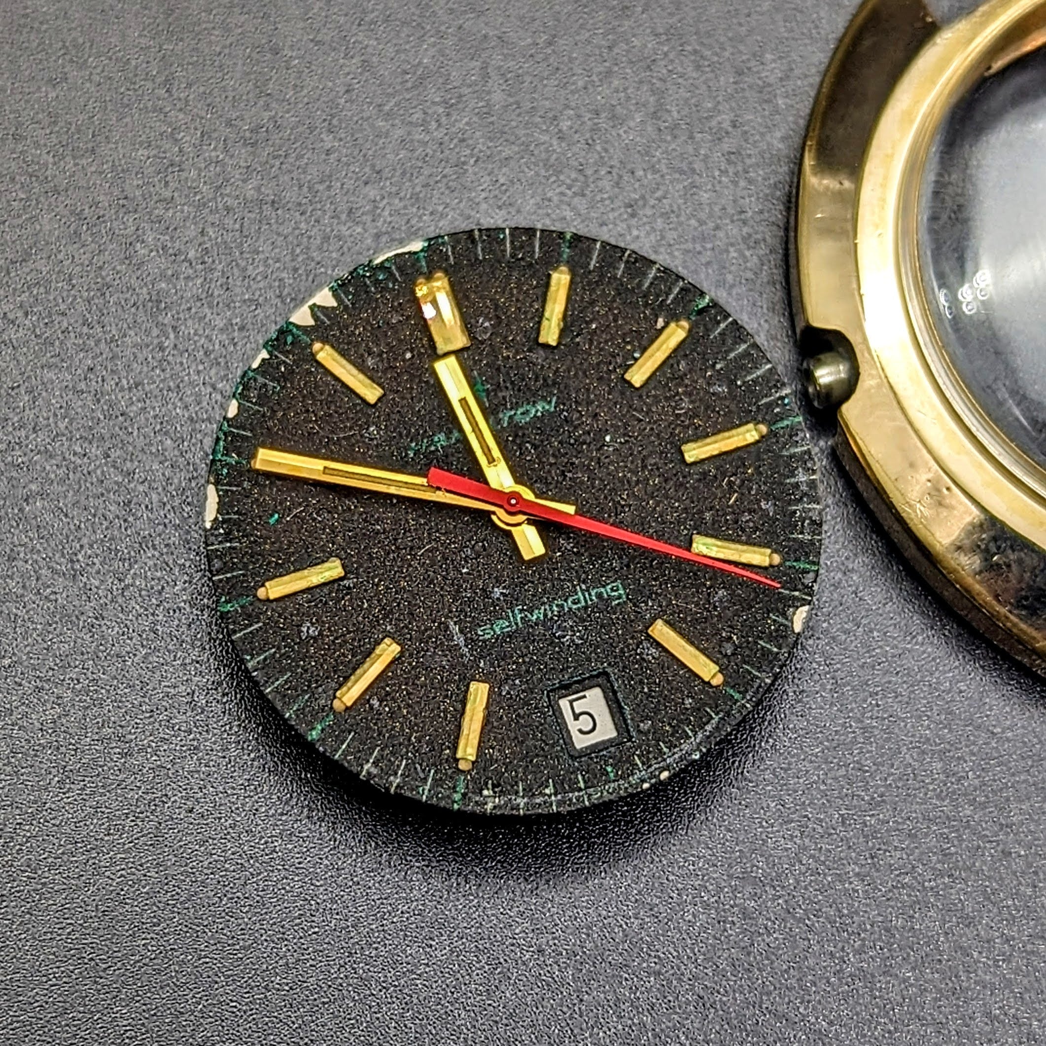 1960s HAMILTON Dateline Automatic Watch - Rare and Collectible Timepiece - Image 13