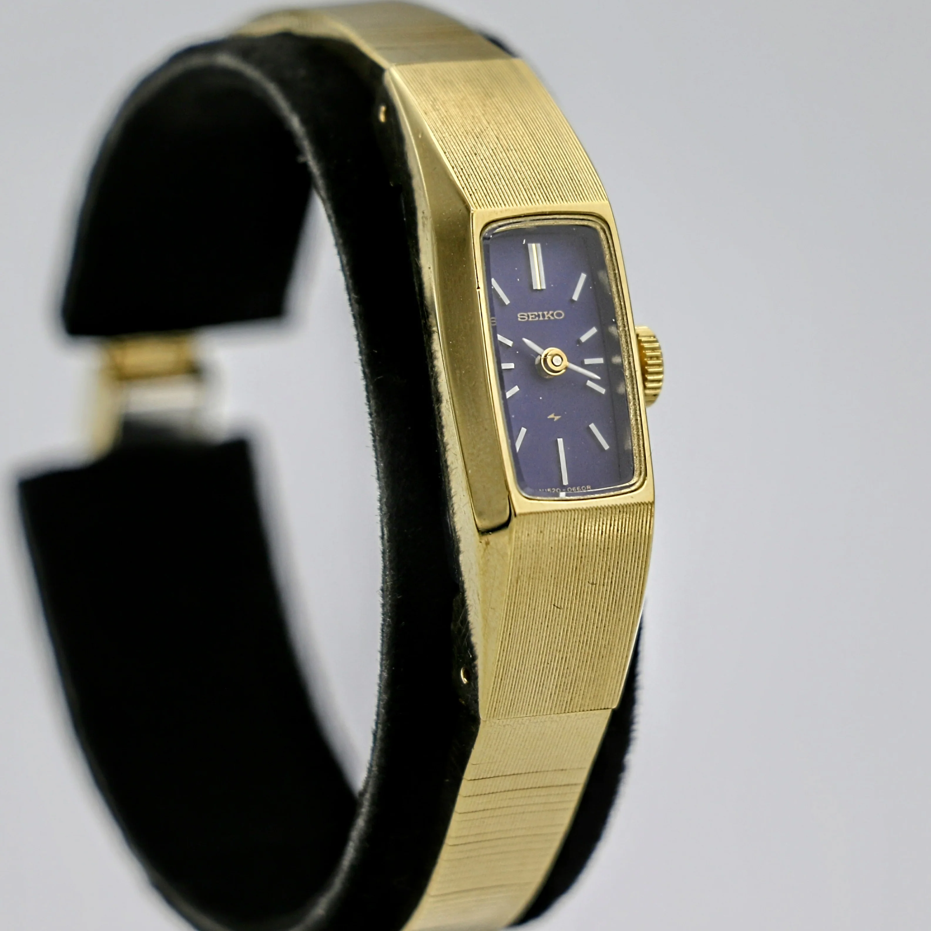 1973 SEIKO Ladies Watch Ref. 1520-3570 Rectangle Tank Case Wristwatch - Image 3