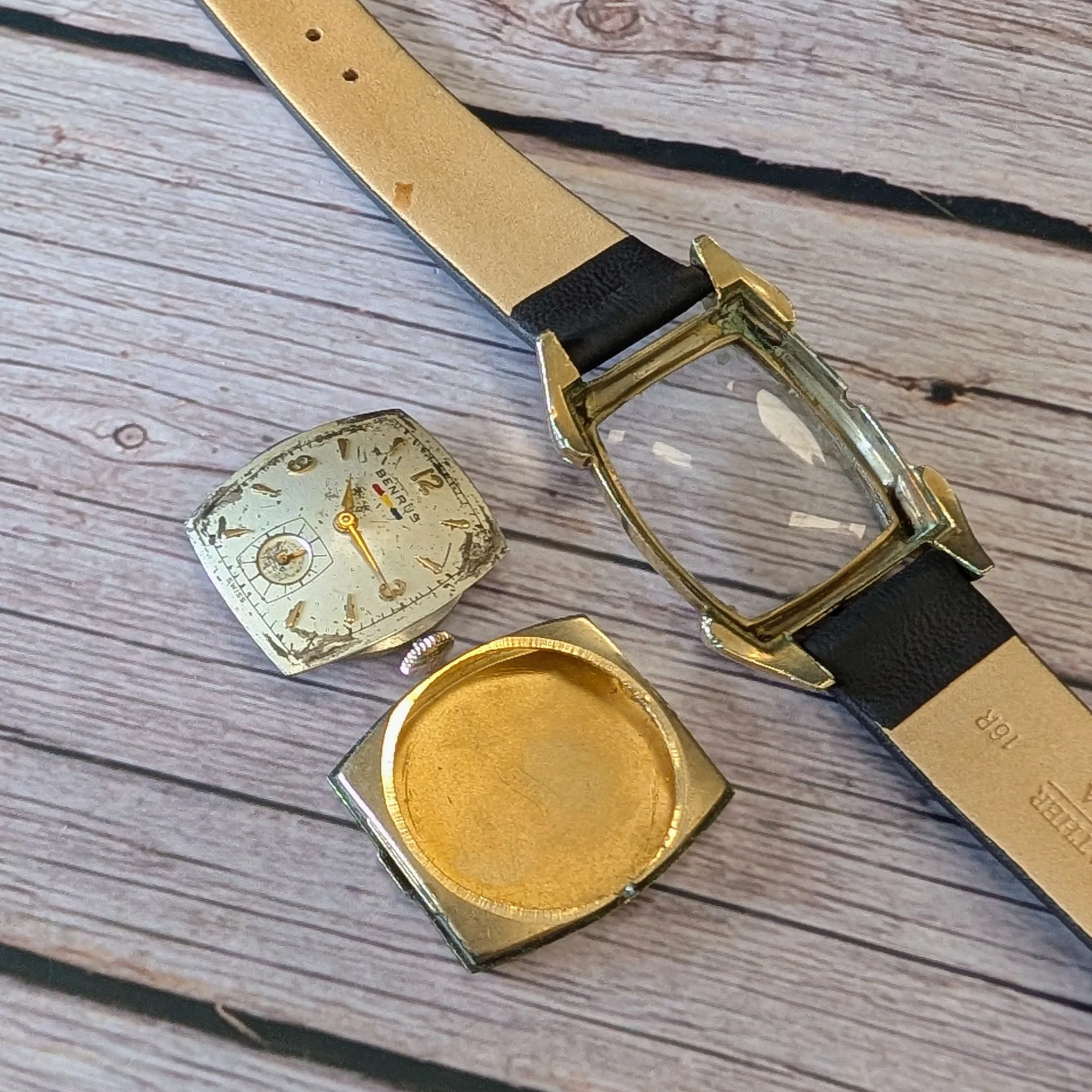 Vintage BENRUS Watch BA4 ETA 161 Swiss Made Wristwatch Tonneau Case & Fancy Lugs - Image 13