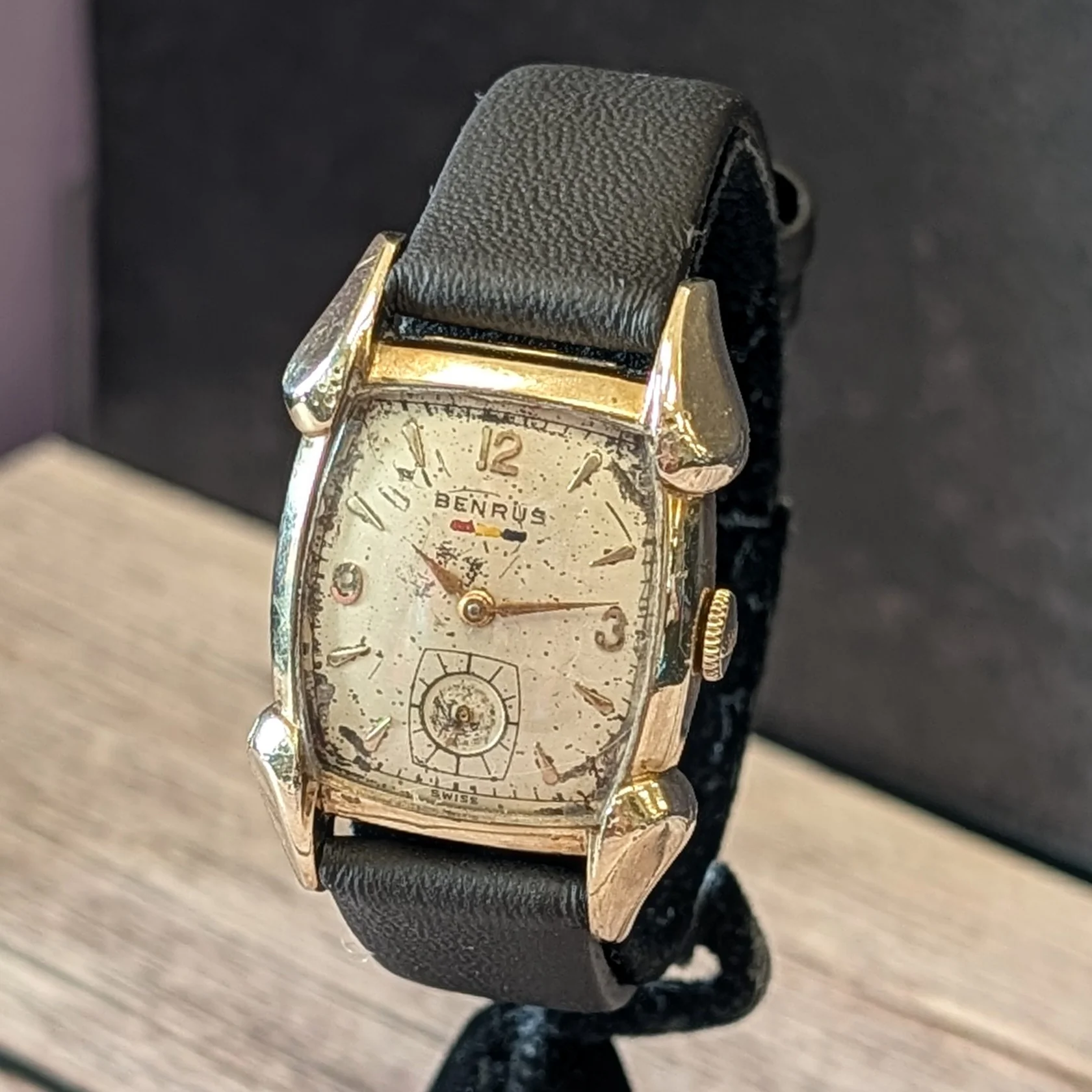 Vintage BENRUS Watch BA4 ETA 161 Swiss Made Wristwatch Tonneau Case & Fancy Lugs - Image 5