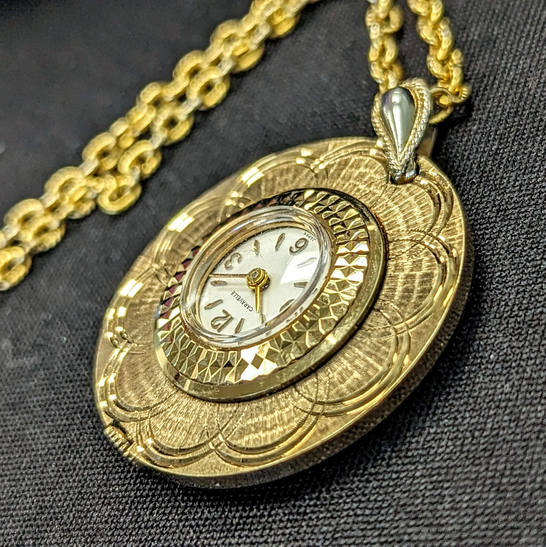 1967 CARAVELLE by Bulova Ladies Pendant 7 Jewels Watch with GP Link Chain 24" - Image 7