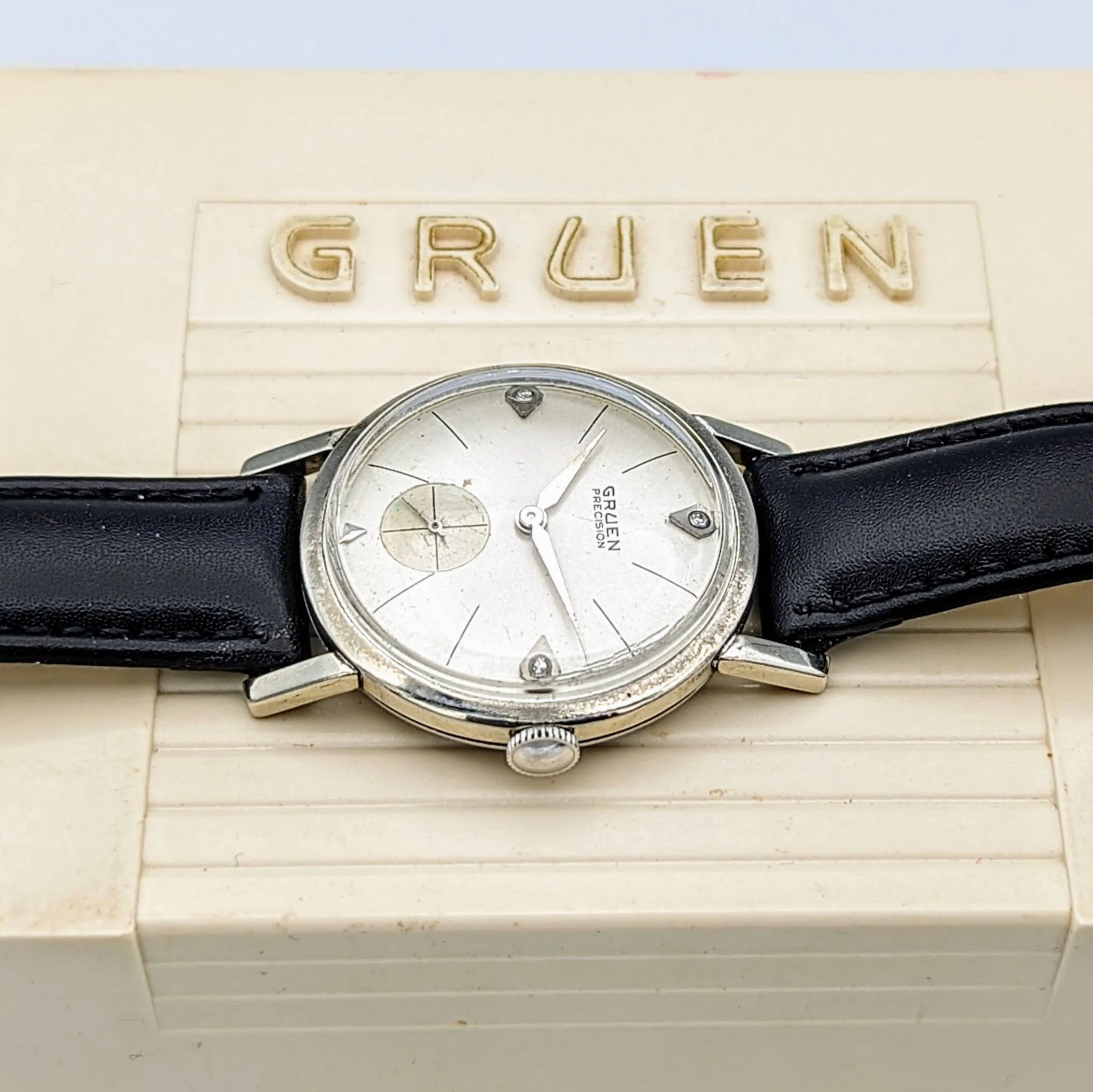 Vintage GRUEN Precision Diamond Dial Watch Cal. 510 Wristwatch in Display Box! - Image 8