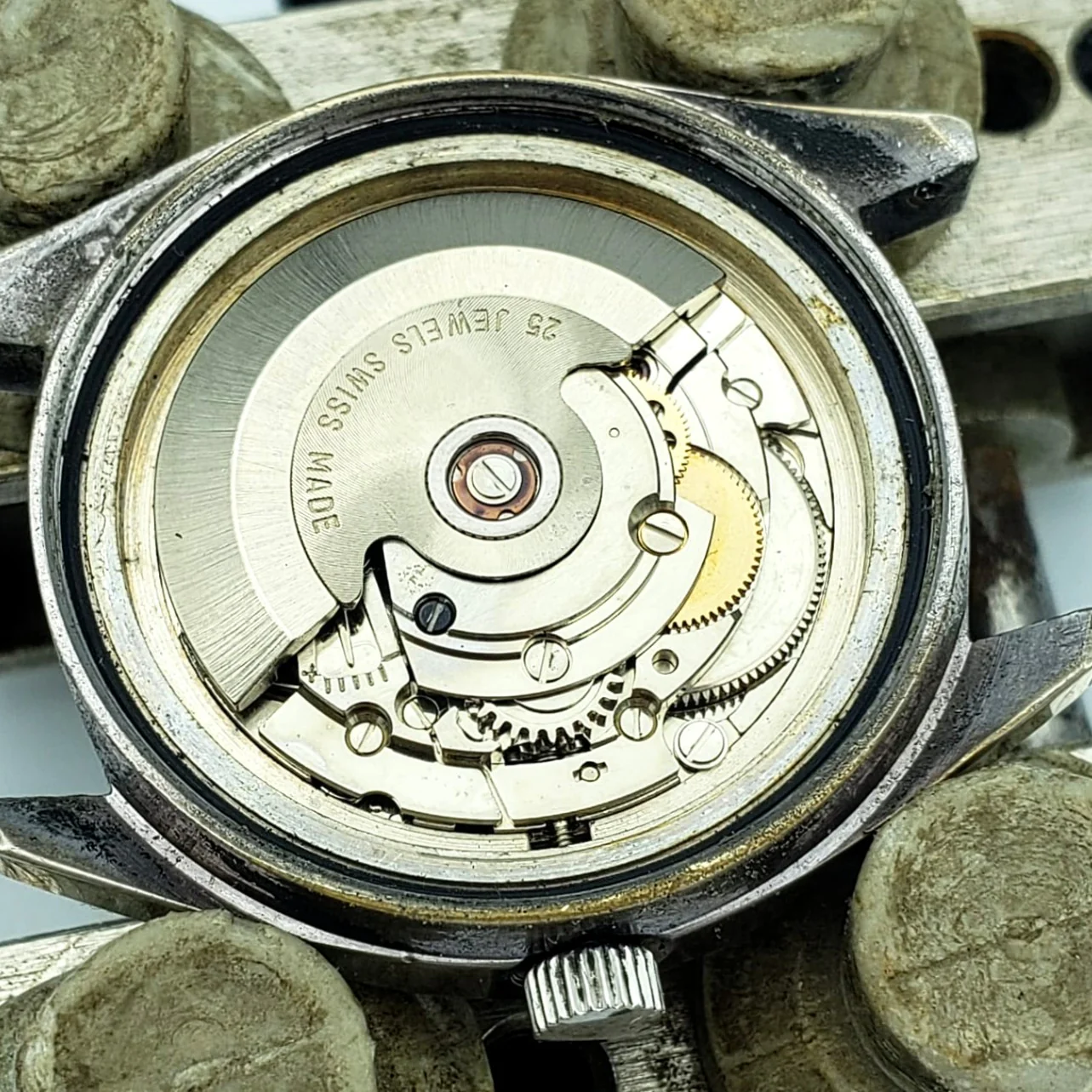 Vintage ITRACO Automatic Wristwatch Cal. ETA2789-1 25 J, Dual-Language Day/Date Watch - Image 17