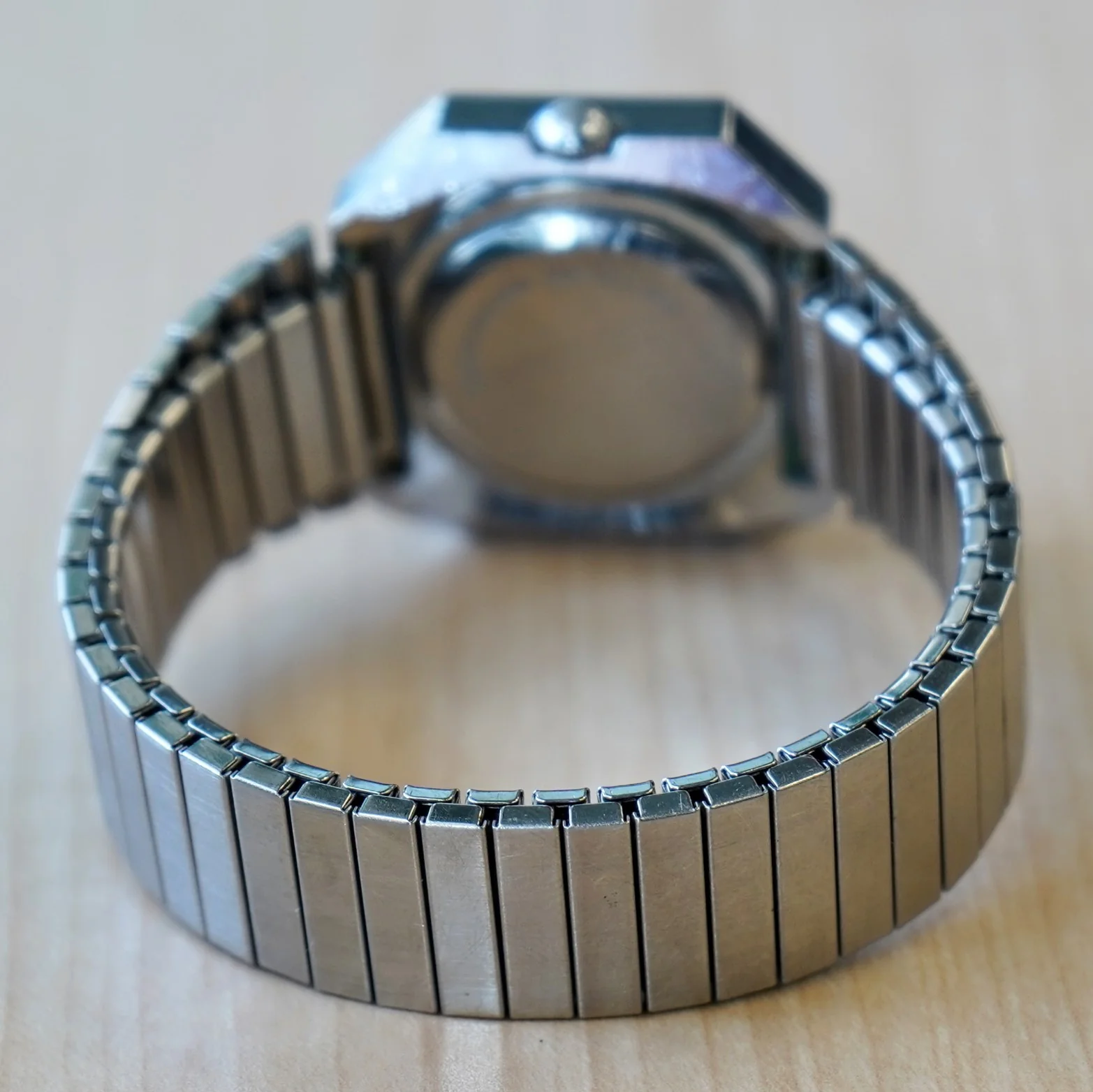 Vintage JUBILEE Watch 17 Jewels Diamond Dial S.S. Flex Bracelet Octagonal Case Wristwatch - Image 8