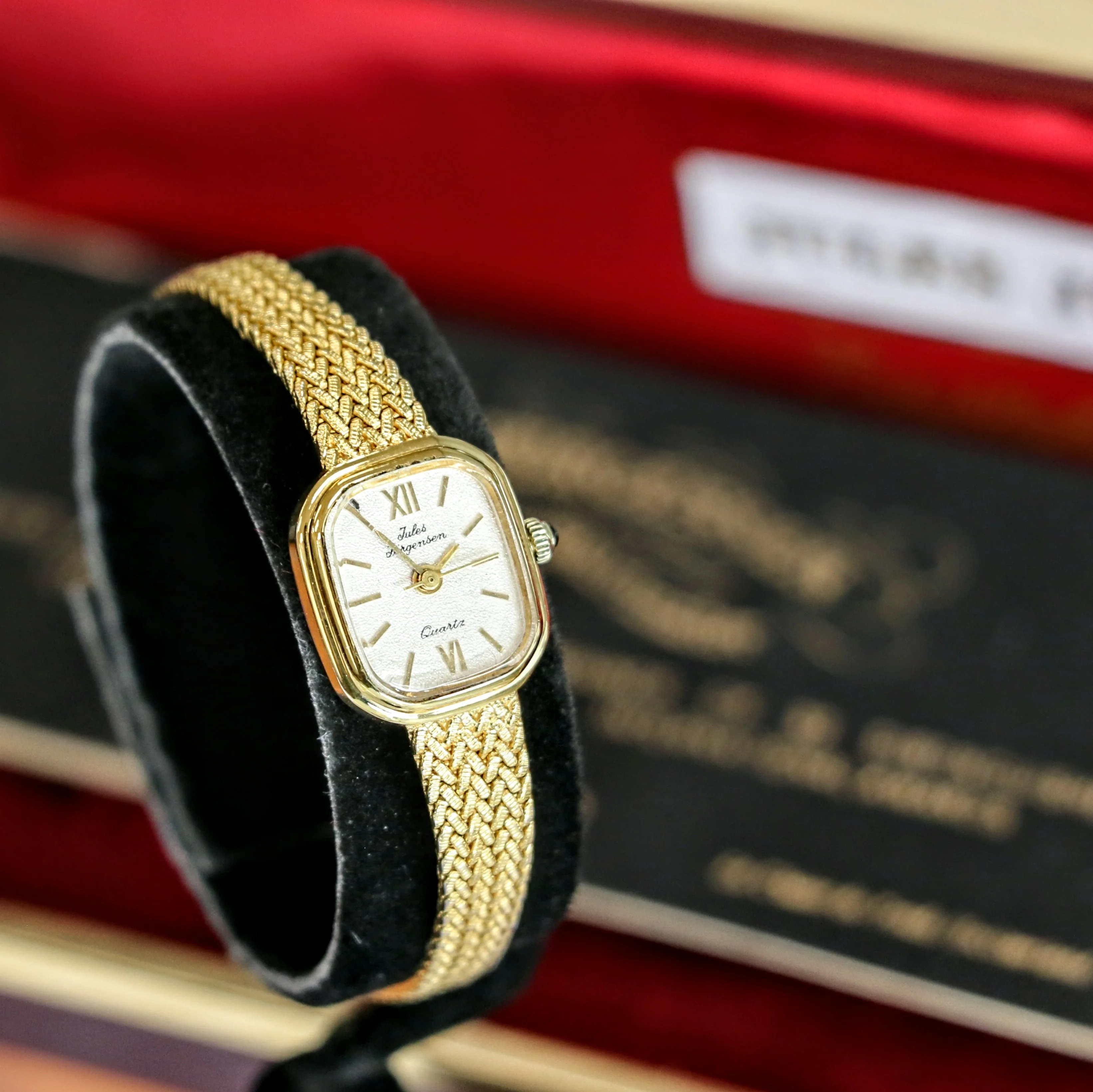 Vintage JULES JURGENSEN Ladies Wristwatch 6397 Quartz Watch - In Box & Papers! - Image 3