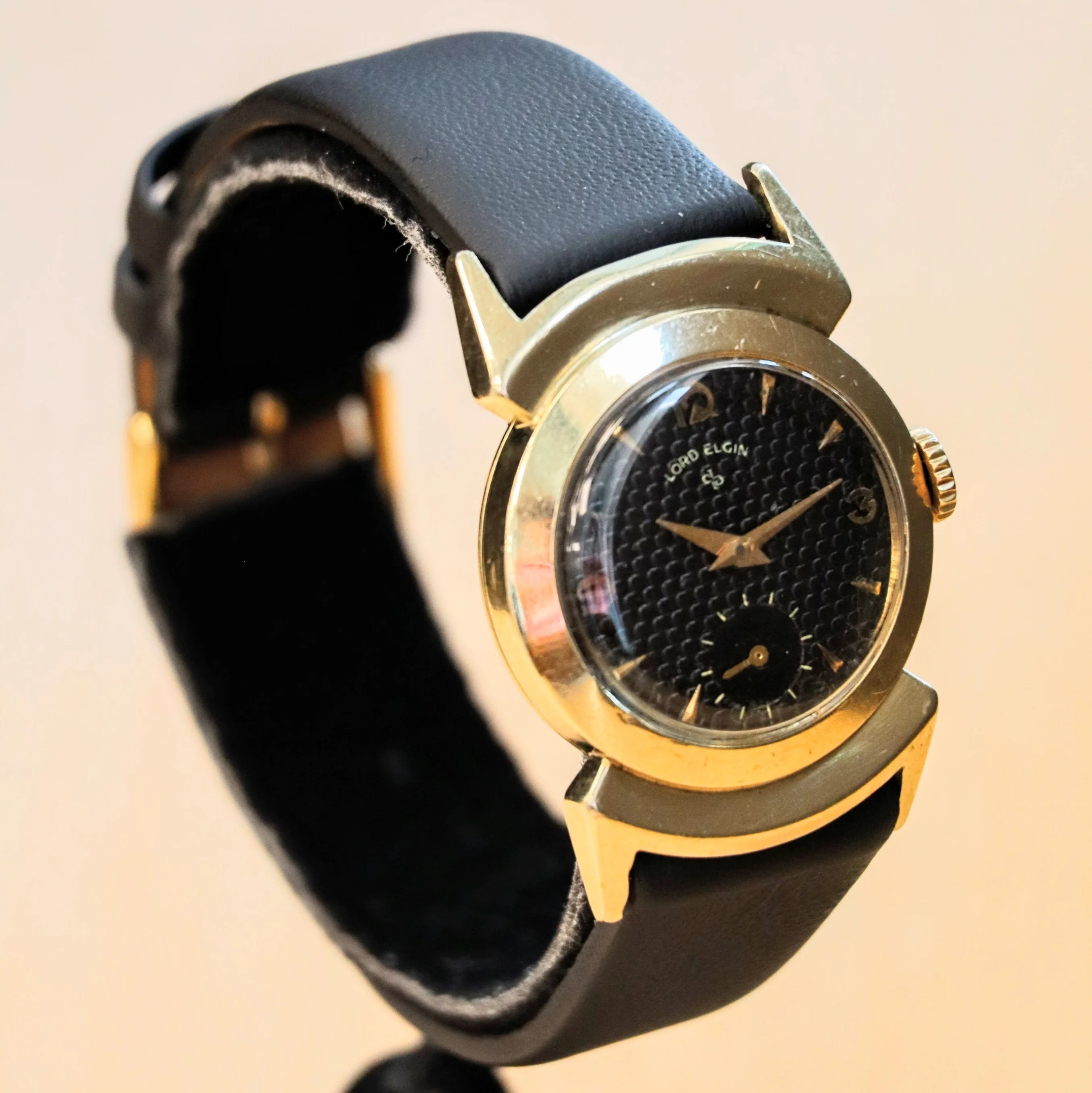 1953 LORD ELGIN Black Knight Watch 21 Jewels Grade 680 14K G.F. Wristwatch U.S.A. - Image 6