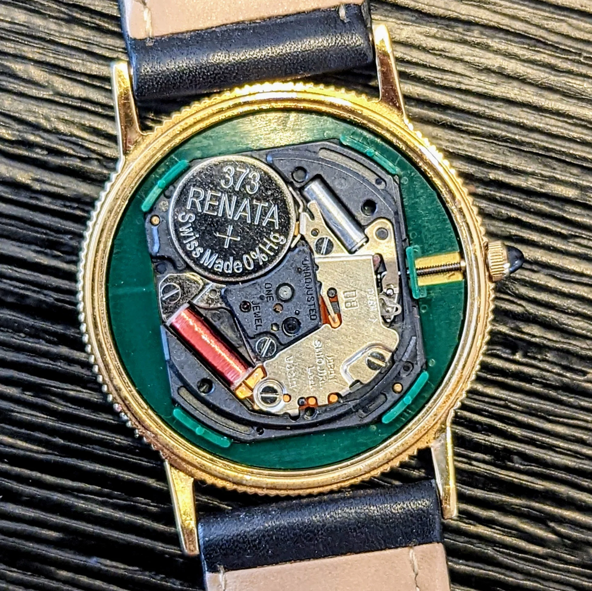 Vintage LORUS Mickey Mouse Bowtie Wristwatch Quartz Movement - Image 8