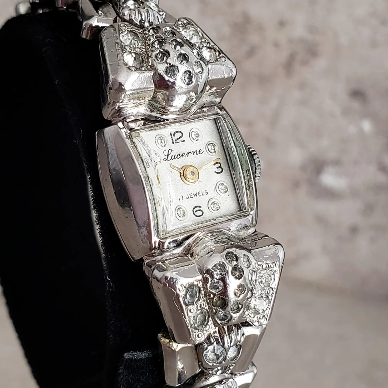 Vintage LUCERNE Ladies Wristwatch Mepa Watch Company Movement 17 Jewel Watch - Image 4