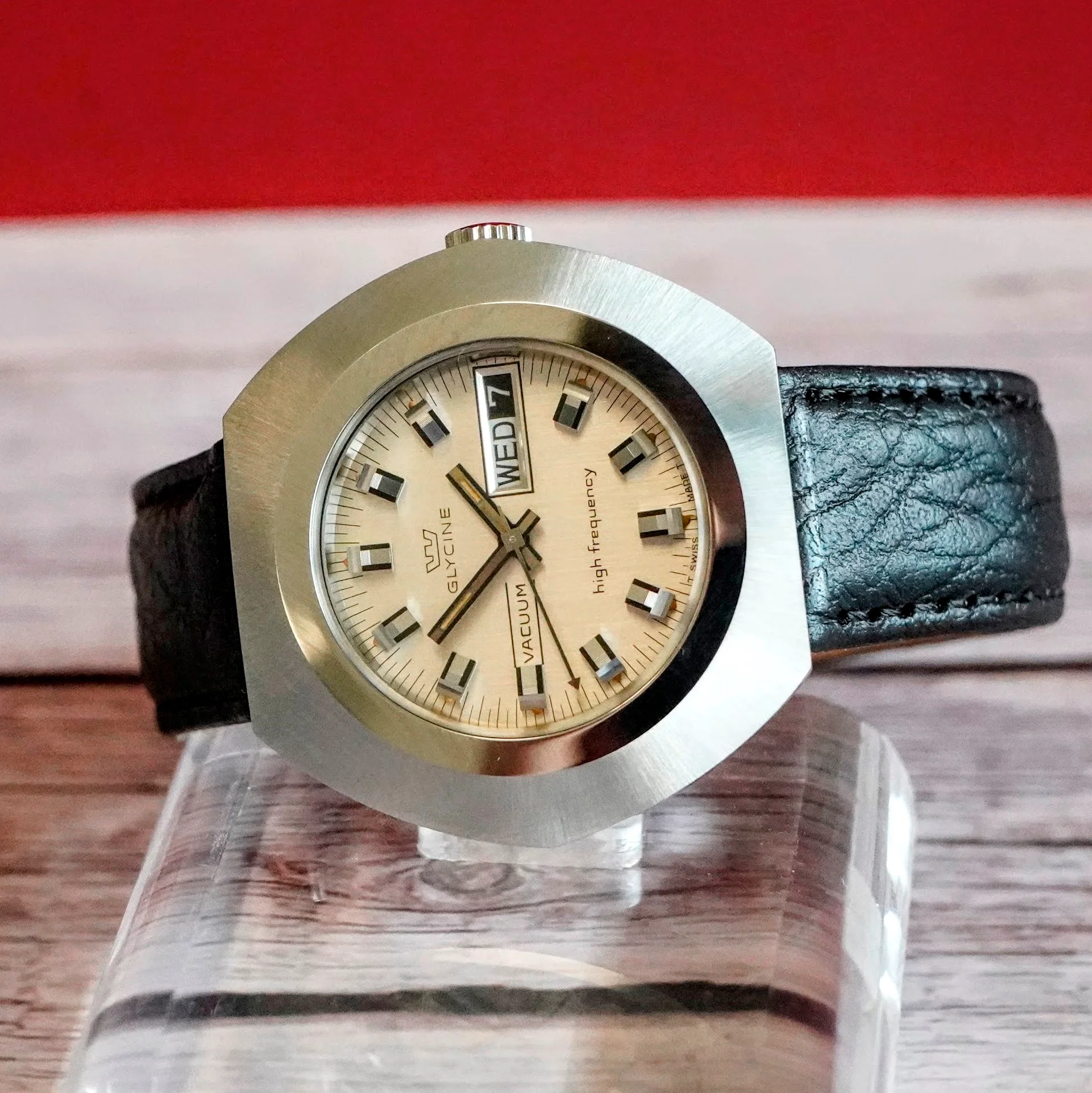 Vintage NOS Glycine Vacuum High Frequency Manual Watch 343.121 Day/Date 42mm SS - Image 5