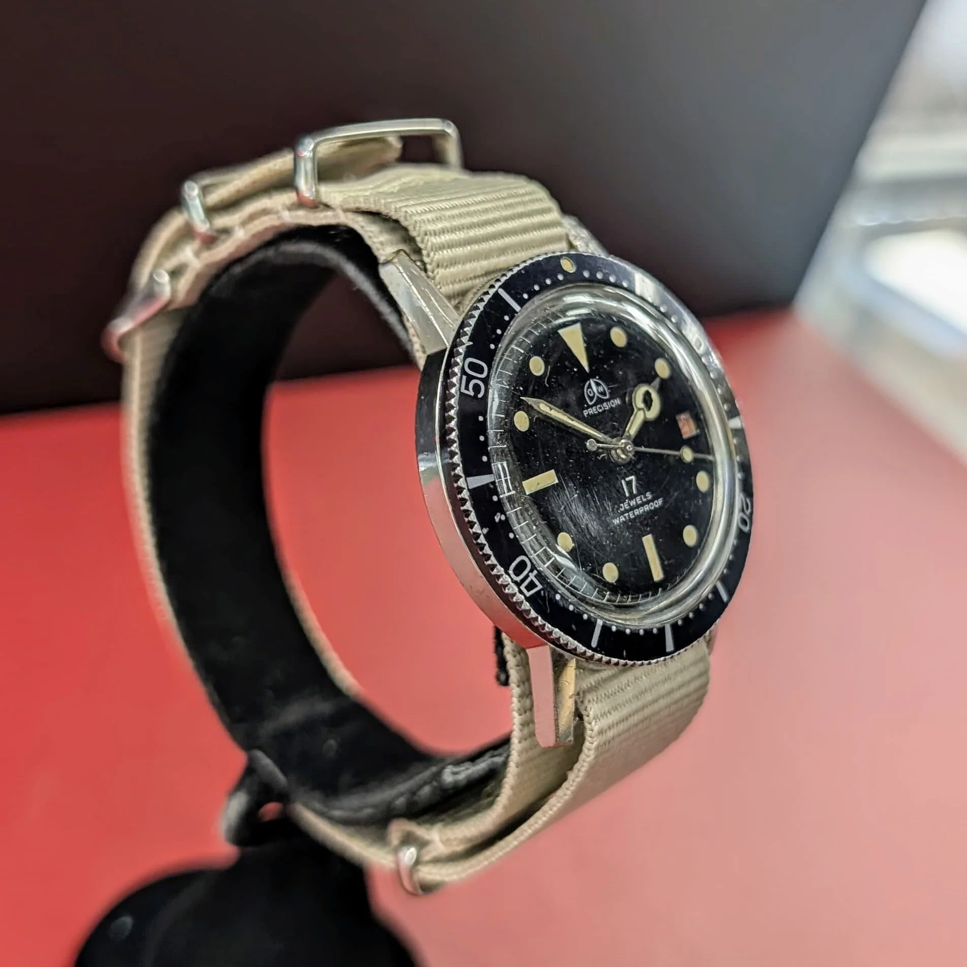 Vintage Ollech & Wajs Diver Watch 17 Jewels Date Indicator 38mm Swiss Wristwatch - Image 3