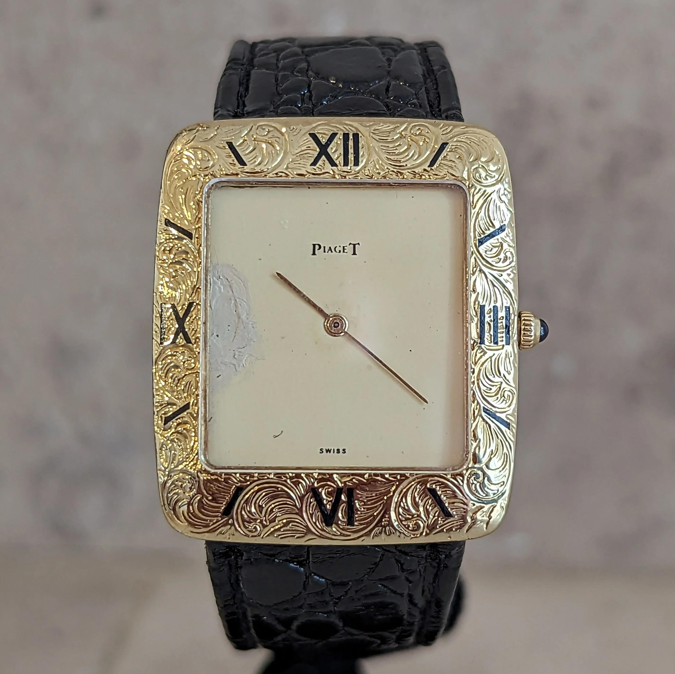 Vintage PIAGET Wristwatch 18K Gold ULTRA-THIN Movement Cal. 9P 18 Jewels Watch - Image 3