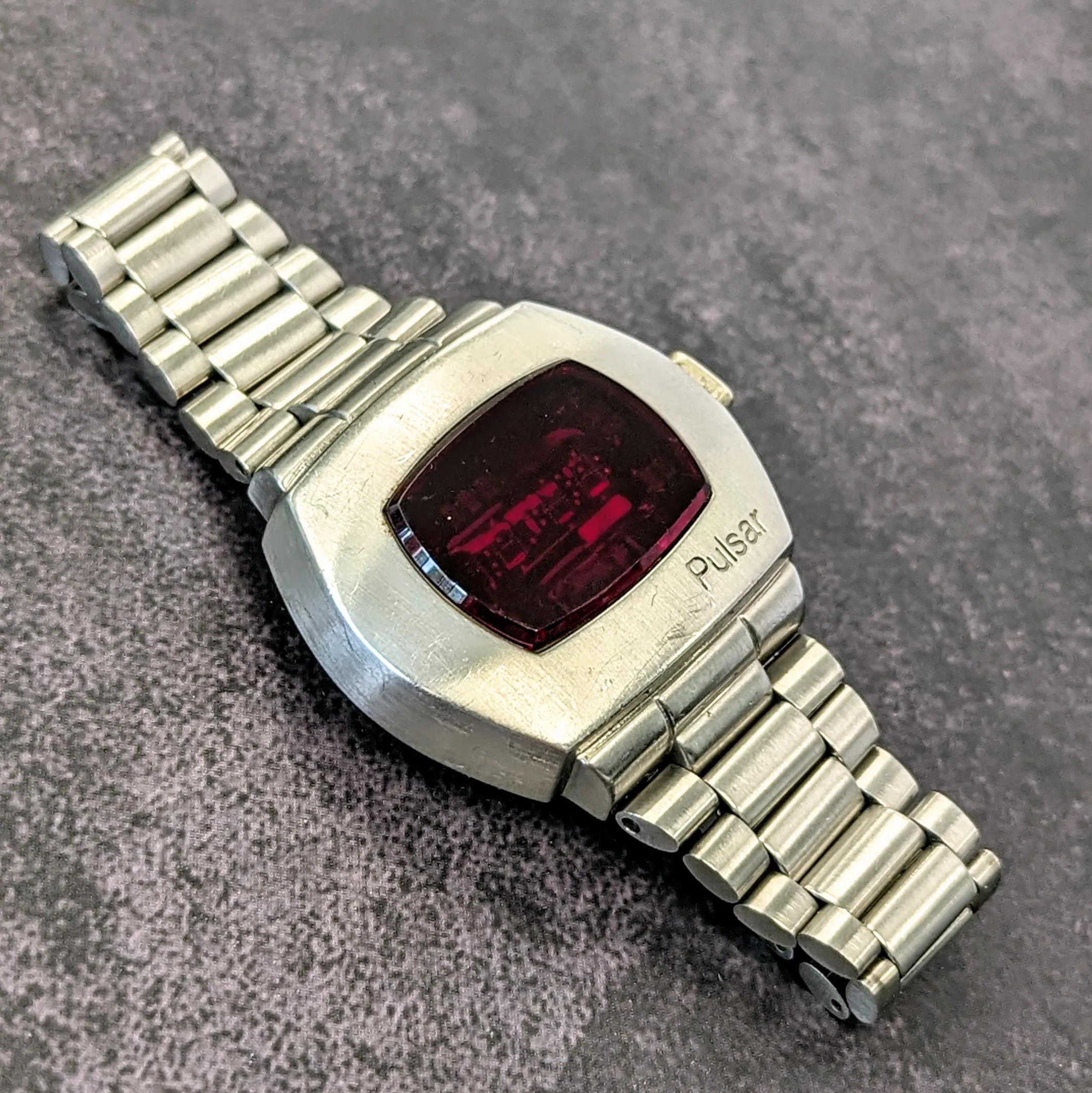 Vintage Pulsar P2 Digital LED Watch Time Computer Astronaut ALL S.S. Wristwatch - Image 10