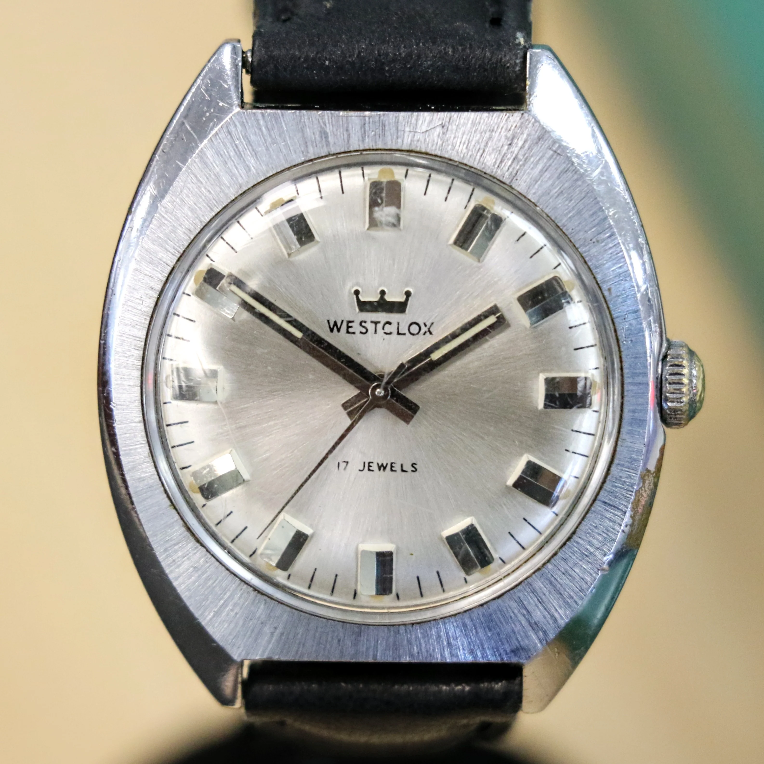 Vintage WESTCLOX Watch 17 Jewels 36mm Cushion Brushed Case - Image 3