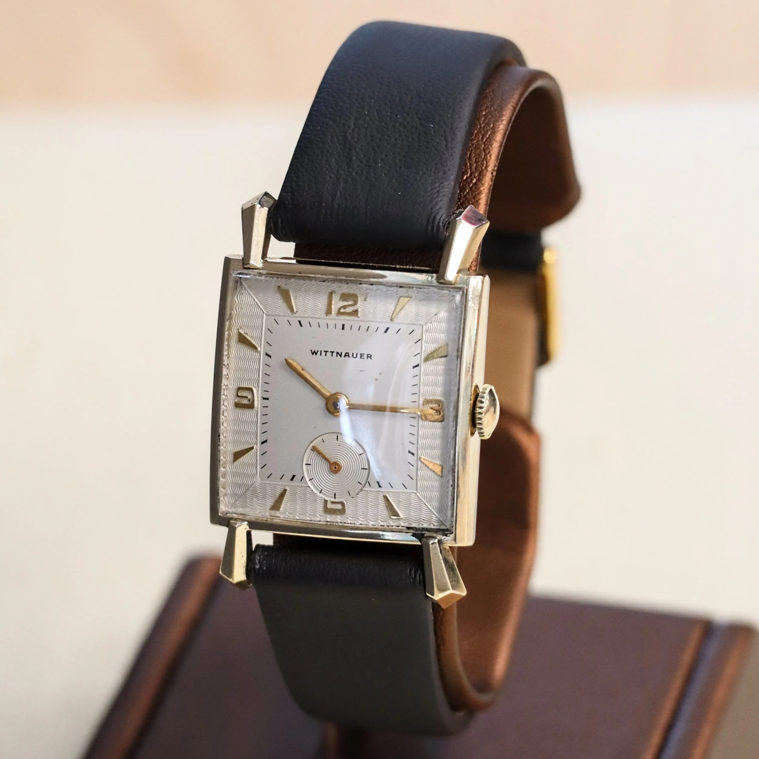 Vintage WITTNAUER Watch 17 Jewels Cal. REVUE 76/3 10K Yellow G.F. - In BOX! Swiss Wristwatch - Image 2
