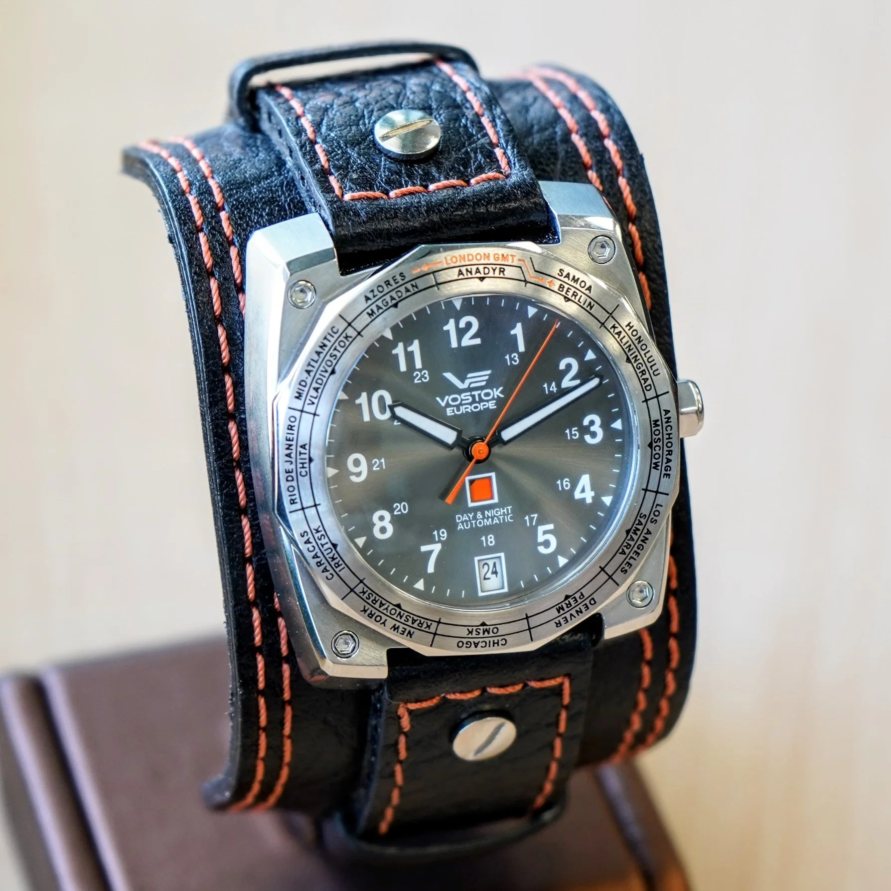 VOSTOK-EUROPE Day & Night Automatic Watch GMT 31 Jewels Limited Edition Wristwatch - ALL ORIGINAL Box & Papers! - Image 2