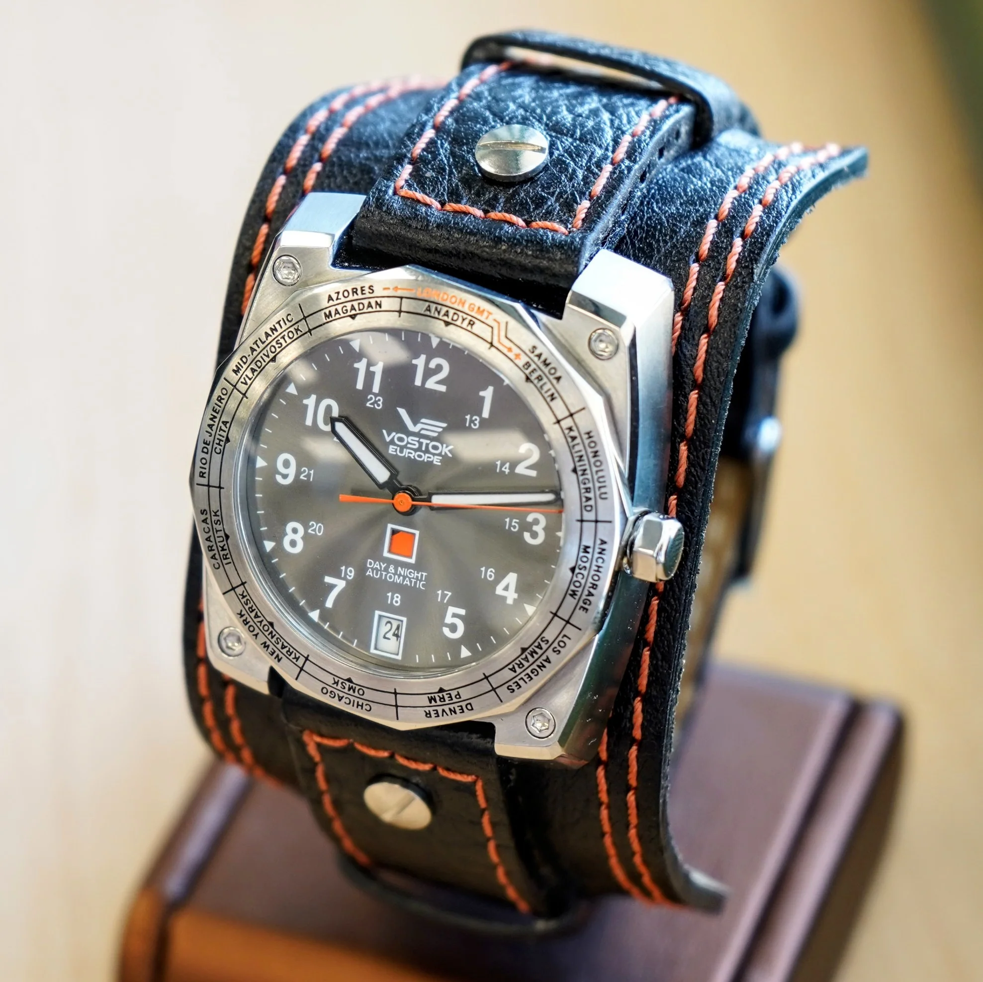 VOSTOK-EUROPE Day & Night Automatic Watch GMT 31 Jewels Limited Edition Wristwatch - ALL ORIGINAL Box & Papers! - Image 6