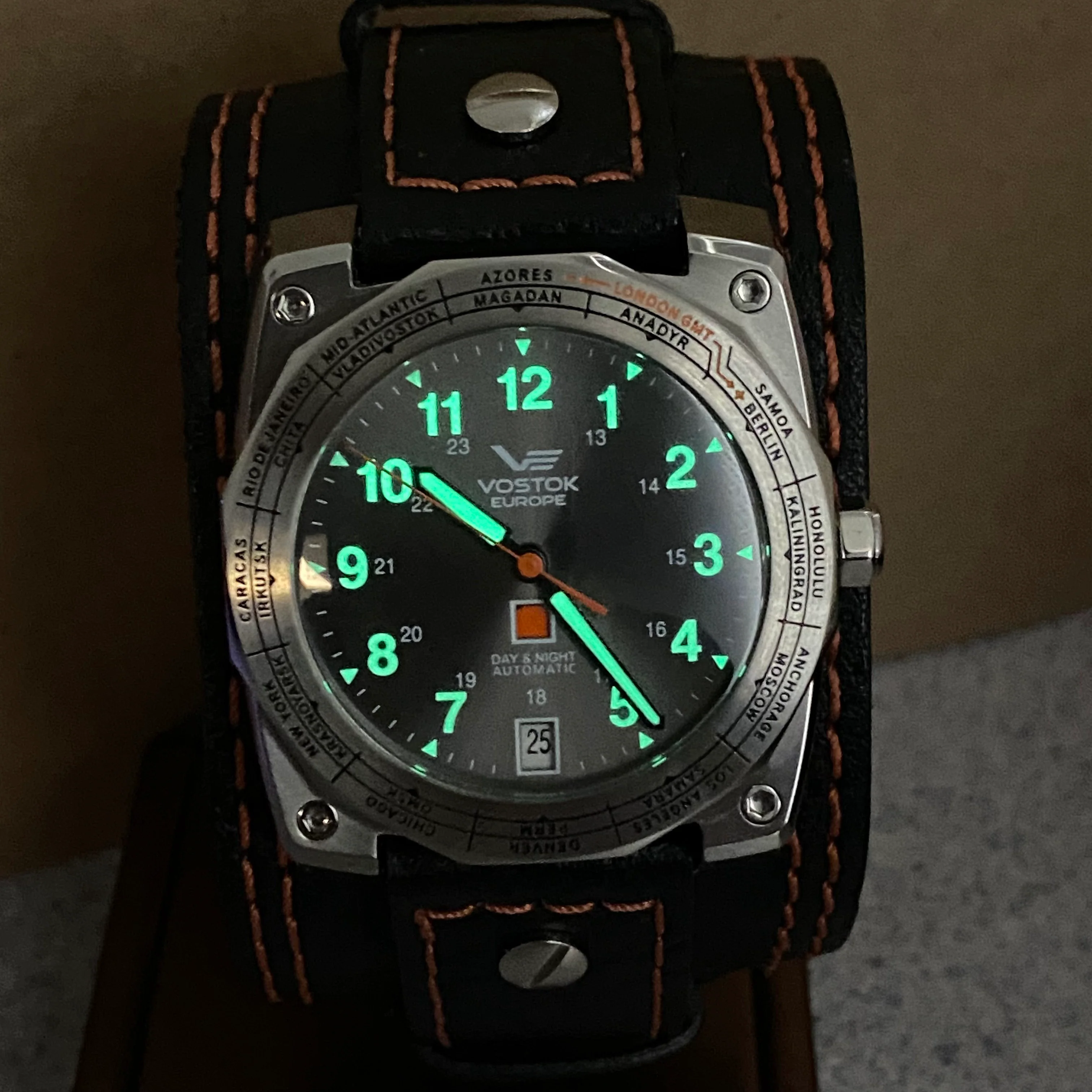 VOSTOK-EUROPE Day & Night Automatic Watch GMT 31 Jewels Limited Edition Wristwatch - ALL ORIGINAL Box & Papers! - Image 7