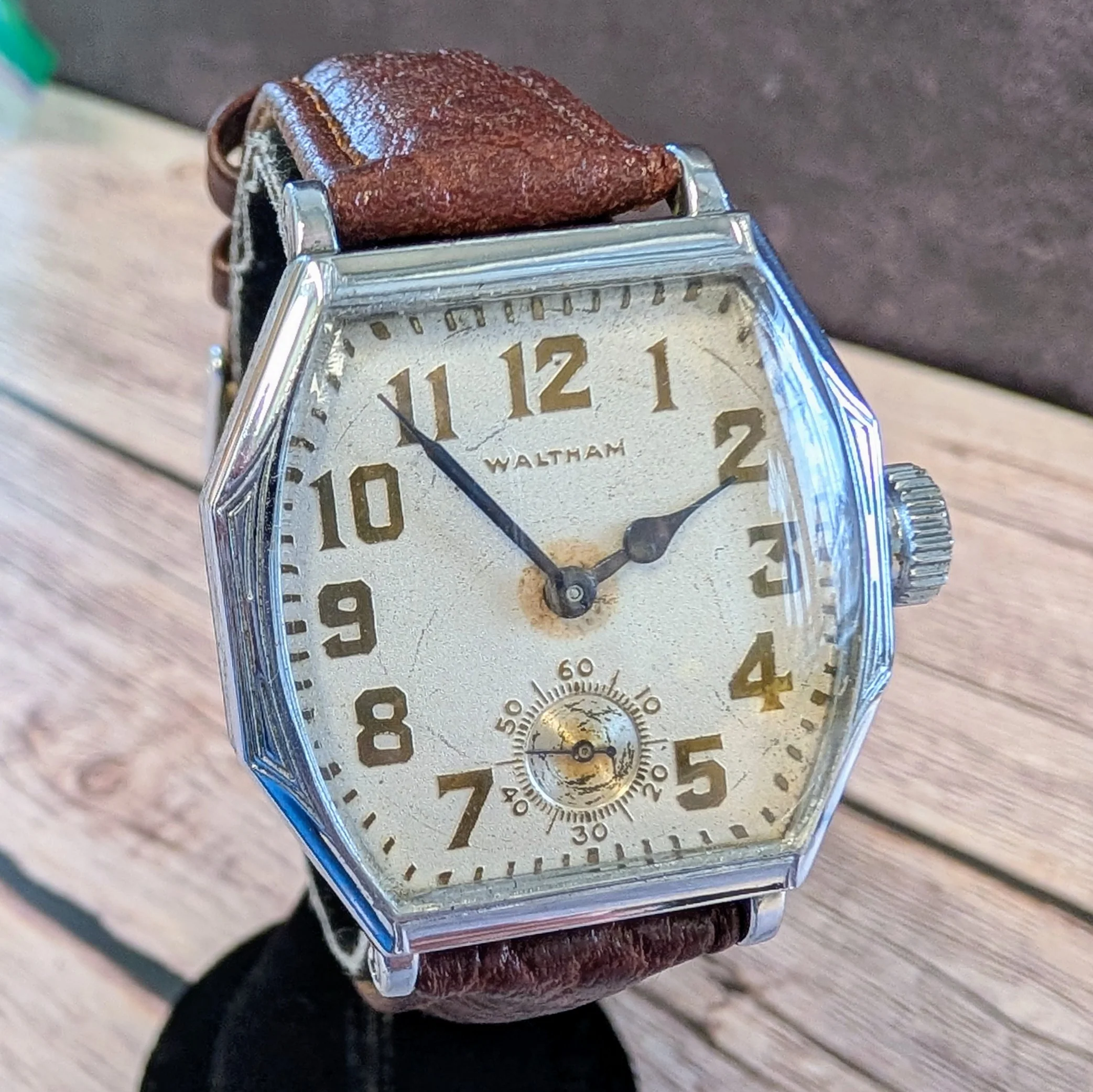 Waltham Art Deco Men’s Manual Wind Watch Engraved Silver-Tone Tonneau 21 Jewels - Image 4