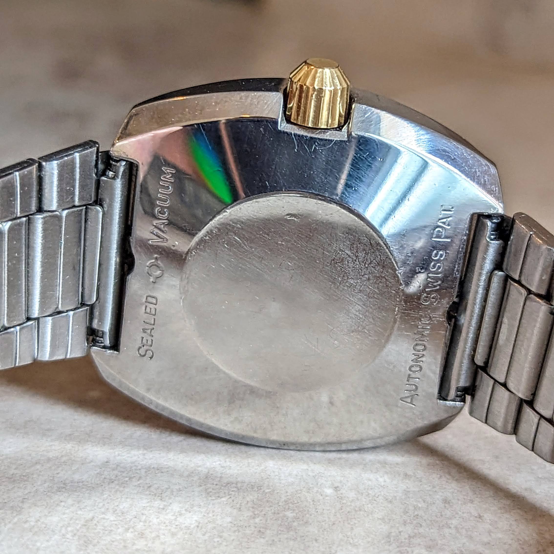 WALTHAM VACUUM Automatic Wristwatch Day/Date 1970s Vintage Watch - Image 15